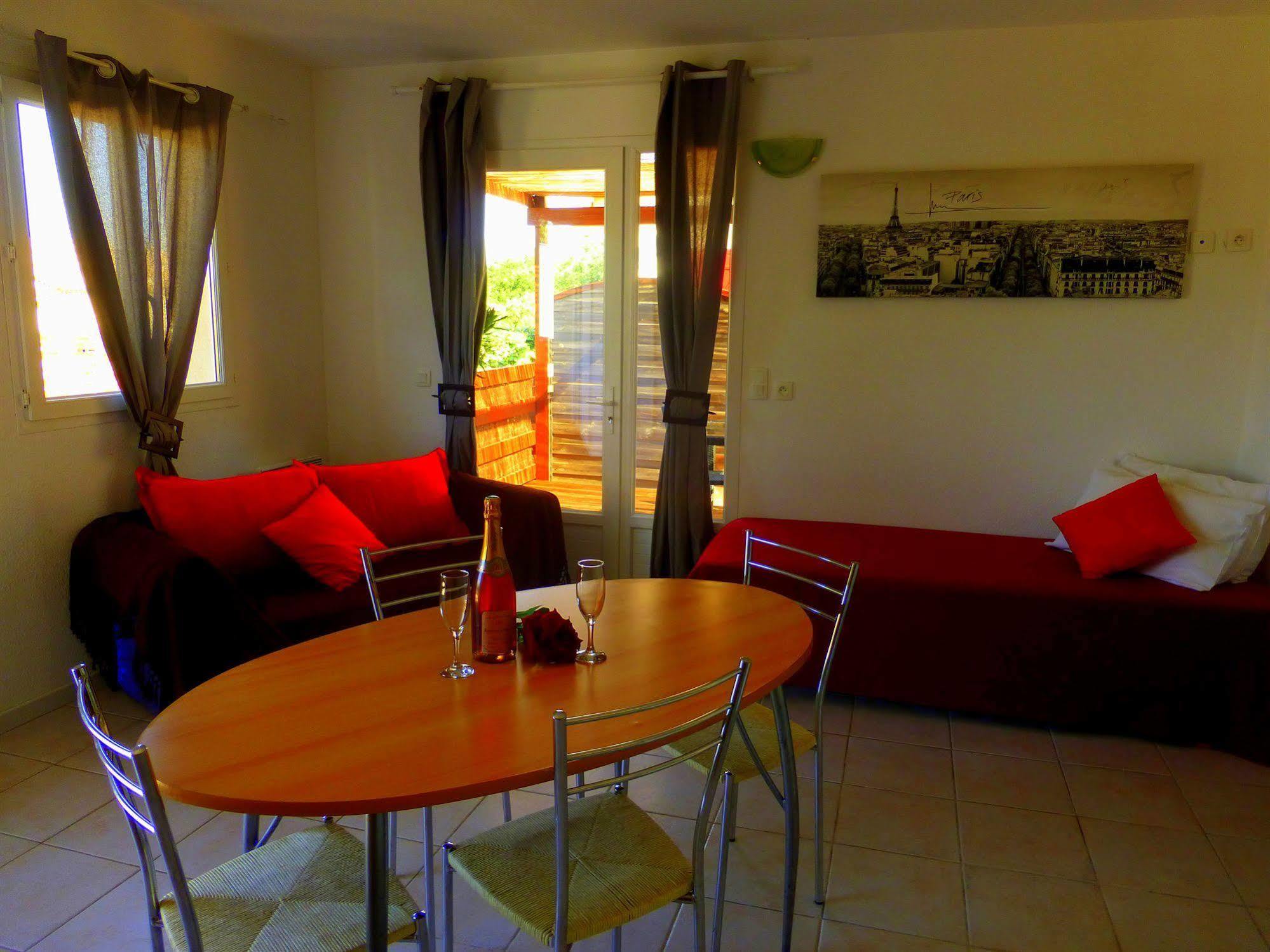 Mont Bouquet Lodge-Residence Hoteliere Brouzet-les-Ales Eksteriør billede